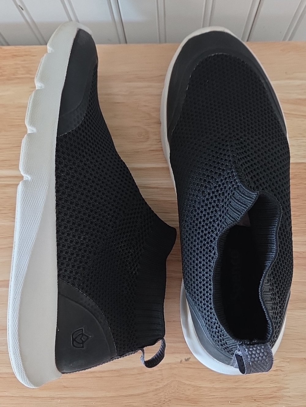 Spenco Thrive Womens Black Sneakers 7.5